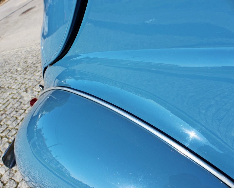 Renault 4CV